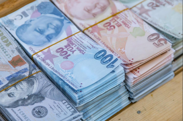Foto - Parası kur korumalı mevduatta olanlar dikkat! Yeni karar Türkiye'ye duyuruldu