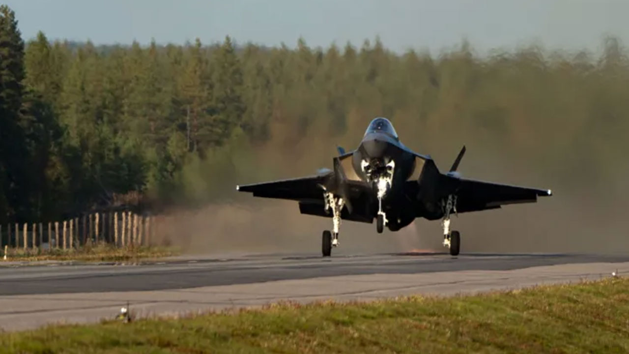 Parası ödenen savaş uçaklarını Türkiye'ye vermiyorlar! Çileden çıkmamak elde değil