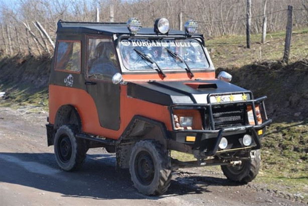 Foto - Parası yetmeyince arazi aracını kendisi yaptı!