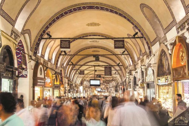 Parasını altın ve dolarla değerlendirecekler dikkat! Uzman isim vatandaşa seslenerek öyle bir öneri yaptı ki…