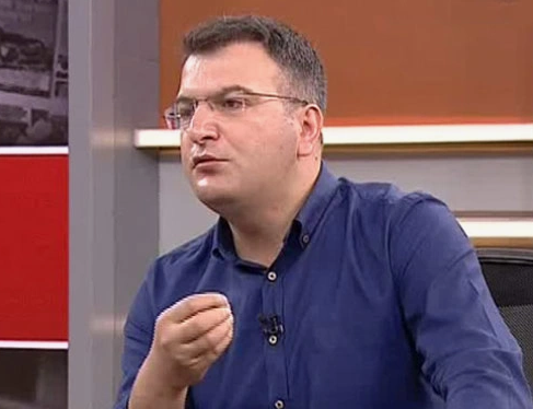 Milyonlar parasını yatırmaya başlamıştı! Cem Küçük'ten borsa ve halka arz uyarısı geldi