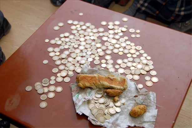 Foto - Parayı sakladığı yere çok şaşıracaksınız!