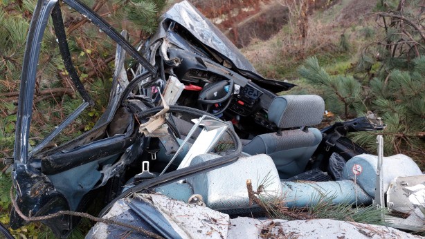 Foto - Parçalanan Tofaş'tan sağ çıktı!