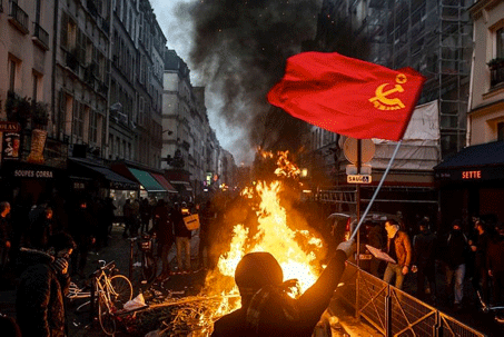 Foto - Paris’i yakıp yıktılar Türkiye’ye iftira attılar