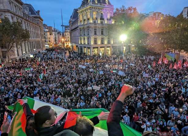 Foto - Paris'te Filistin'e destek gösterisi: Polis müdahalesine rağmen meydanı terk etmediler!