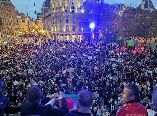 Foto - Paris'te Filistin'e destek gösterisi: Polis müdahalesine rağmen meydanı terk etmediler!