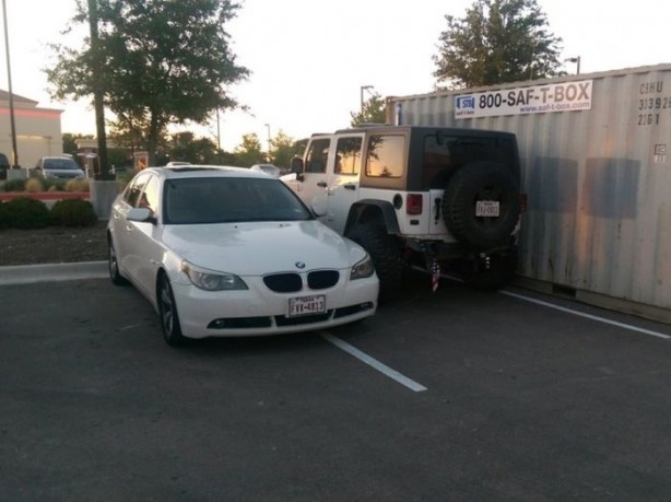 Foto - Park ederken dikkat!