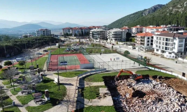 Foto - ‘parkımıza dokunmayın’ Çocukları dinlemedi talana devam dedi