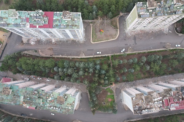 Foto - Parklar çocuksuz, evler insansız kaldı