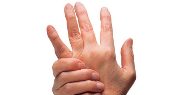 Foto - Parmak çıtlatmak kemik erimesine mi sebep oluyor?