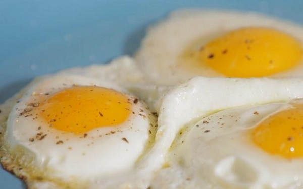 Foto - Parmaklarını yeme garantili! İşte, leziz sahanda yumurtanın 14 sırrı