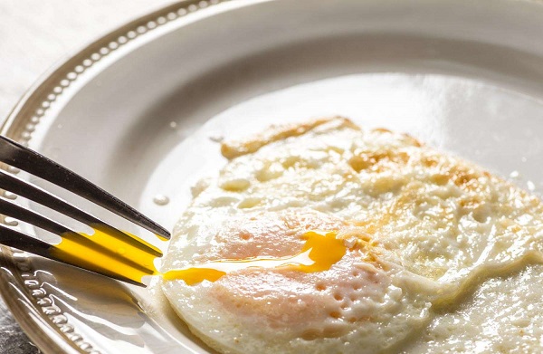 Foto - Parmaklarını yeme garantili! İşte, leziz sahanda yumurtanın 14 sırrı