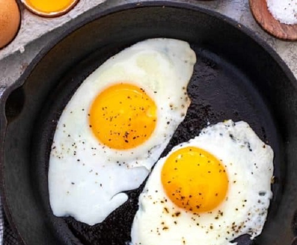 Foto - Parmaklarını yeme garantili! İşte, leziz sahanda yumurtanın 14 sırrı