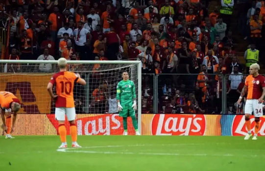 Foto - Pas sevdan bizi bitirdi! Muslera bu kez fena patladı, takımdan ayrılıyor