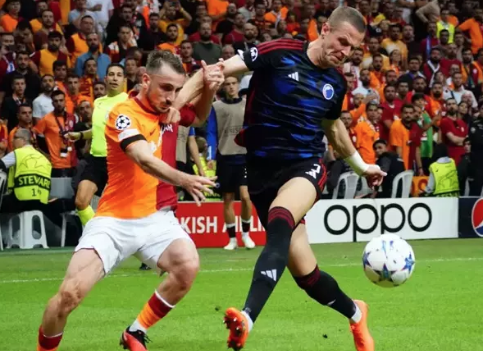 Foto - Pas sevdan bizi bitirdi! Muslera bu kez fena patladı, takımdan ayrılıyor