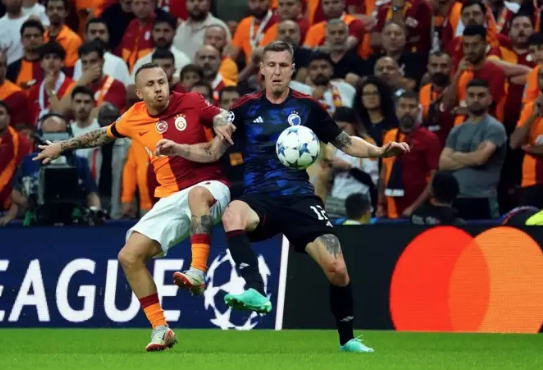 Foto - Pas sevdan bizi bitirdi! Muslera bu kez fena patladı, takımdan ayrılıyor