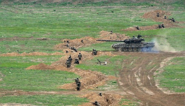 Foto - Paşinyan panikledi! Gece iki kez o ismi aradı