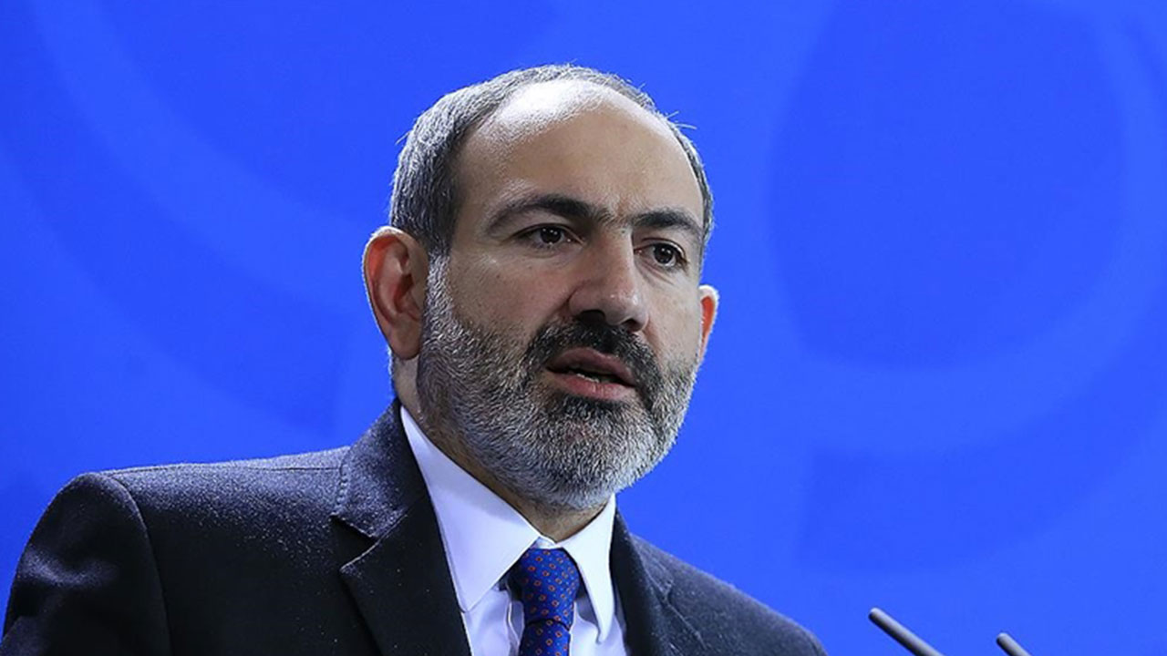 Foto - Paşinyan'ın Türkiye sözleri Ermenistan'ı ayağa kaldırdı! 'Vatan haini' ilan ettiler