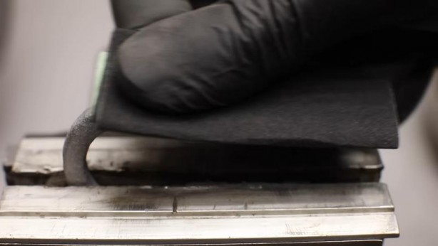 Foto - Paslanmış eski kilidi restore ederken gözlerine inanamadı! İçinden bakın neler çıktı