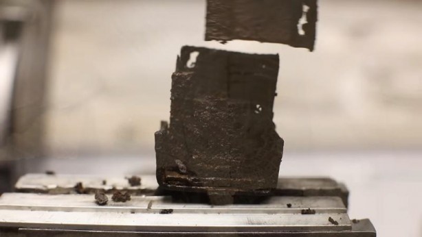 Foto - Paslanmış eski kilidi restore ederken gözlerine inanamadı! İçinden bakın neler çıktı