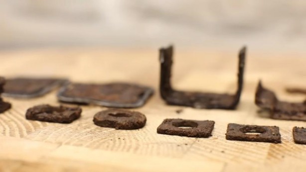 Foto - Paslanmış eski kilidi restore ederken gözlerine inanamadı! İçinden bakın neler çıktı