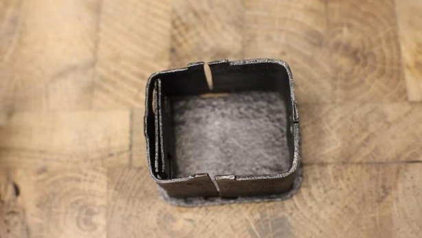 Foto - Paslanmış eski kilidi restore ederken gözlerine inanamadı! İçinden bakın neler çıktı