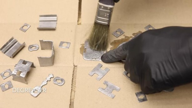 Foto - Paslanmış eski kilidi restore ederken gözlerine inanamadı! İçinden bakın neler çıktı