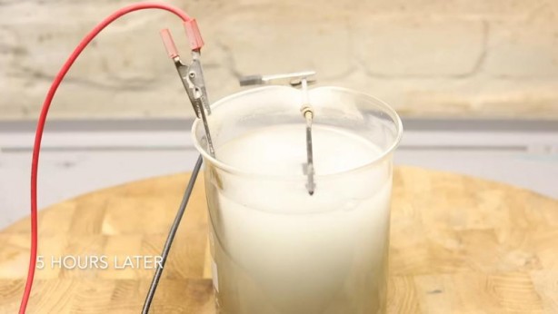 Foto - Paslanmış eski kilidi restore ederken gözlerine inanamadı! İçinden bakın neler çıktı