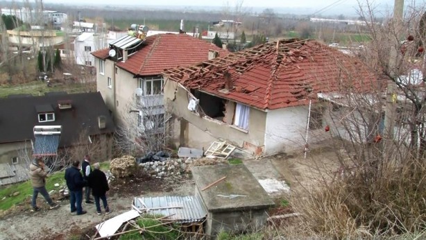 Foto - Patlama olan ev harabeye döndü