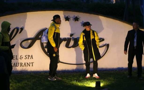  Patlama sonrası Nuri Şahin ve Emre Mor...