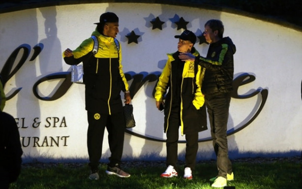 Foto - Patlama sonrası Nuri Şahin ve Emre Mor...