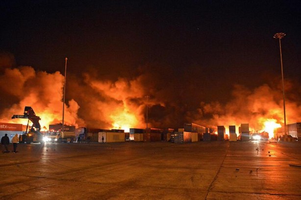 Foto - Patlamalar 70 km uzaklıktaki Rus üssünden duyuldu! Akdeniz kıyısında bombardıman…