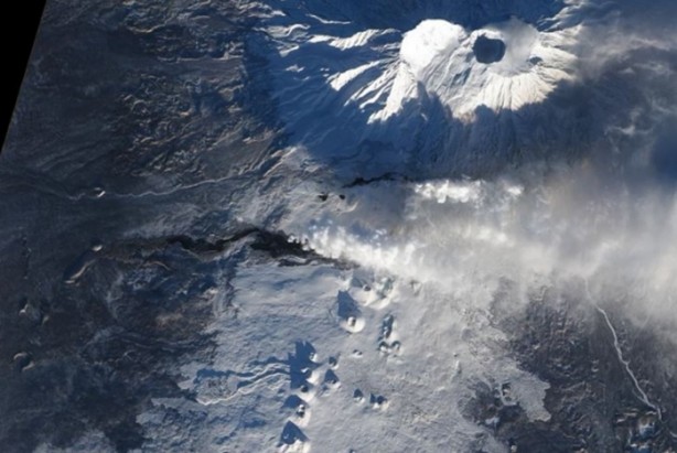 Foto - Patlayan yanardağlar uydudan böyle görünüyor!