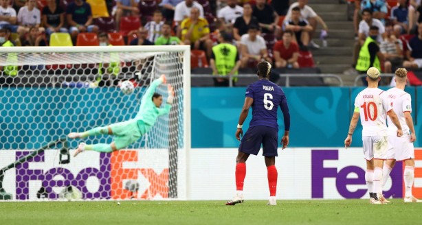 Foto - Paul Pogba'dan geceye damga vuran gol