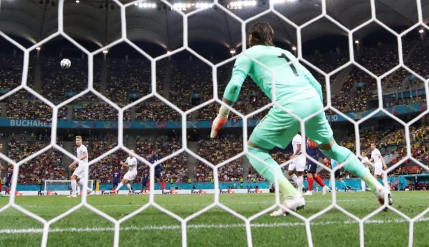 Foto - Paul Pogba'dan geceye damga vuran gol