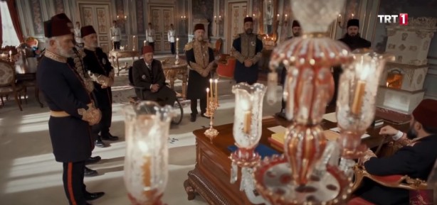 Foto - Payitaht Abdülhamid kuyruklarına basınca saldırdılar! Dizi, Mason uşaklarını ayağa kaldırdı