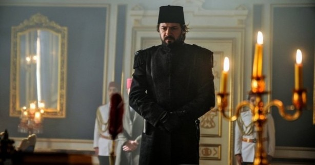 Foto - Payitaht'ta izleyiciyi şoke eden gelişme! Ahmed Celaleddin Paşa, tarihte Abdülhamid Han'a ihanet mi etti?