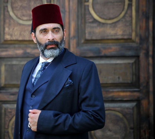 Foto - Payitaht'ta izleyiciyi şoke eden gelişme! Ahmed Celaleddin Paşa, tarihte Abdülhamid Han'a ihanet mi etti?