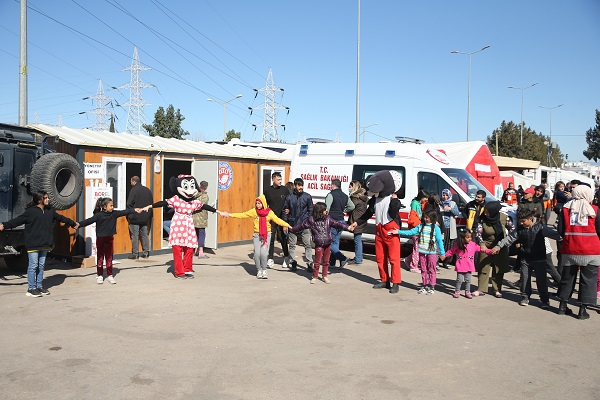 Foto - Paylaşımlar çığ gibi büyüdü! Siz siz olun çocuklarınızı bunlardan koruyun