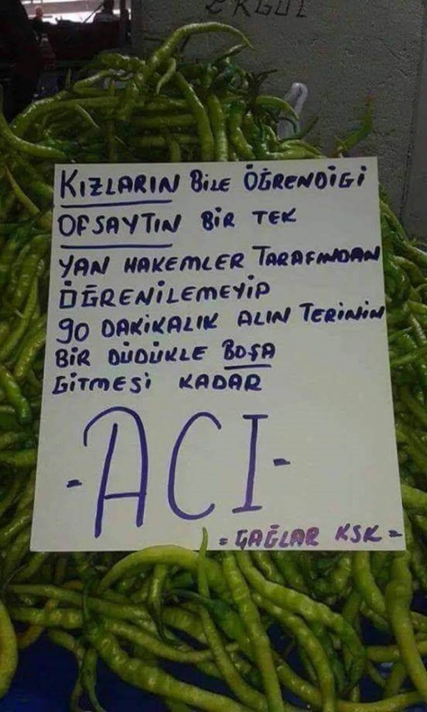 Foto - Pazar esnafı şiirleriyle gülümsetiyor