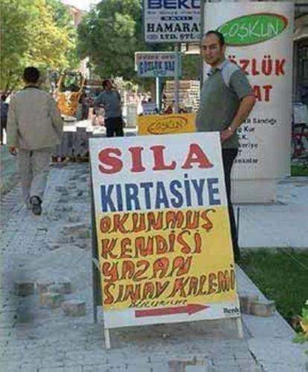 Foto - Pazar esnafı şiirleriyle gülümsetiyor