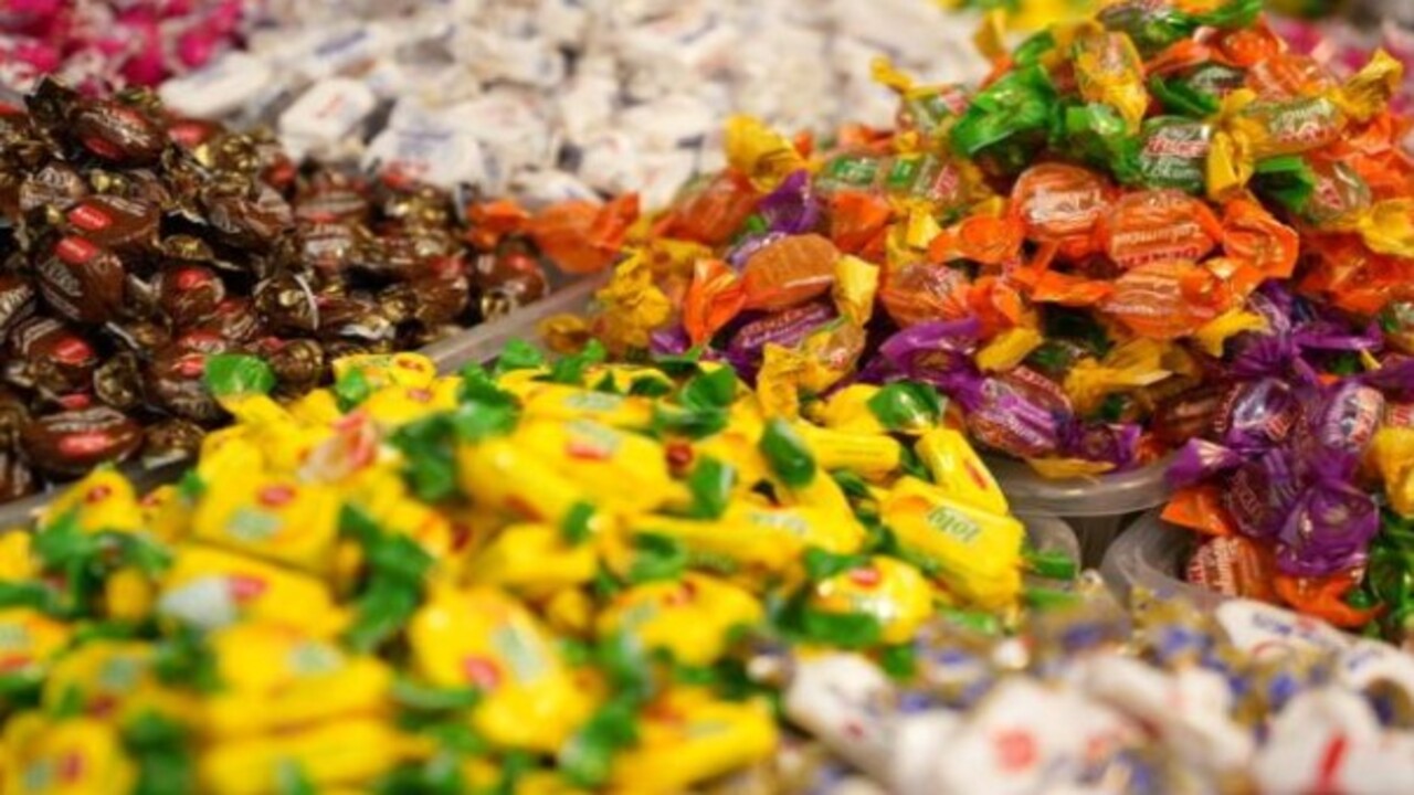 Pazar tezgahları rengarenk oldu! Fiyatı 250 lira ve 600 lira arasında değişiyor