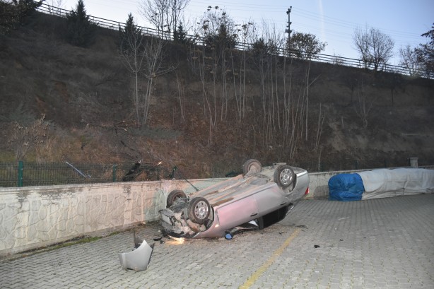 Foto - Pazar yerine havadan otomobil düştü