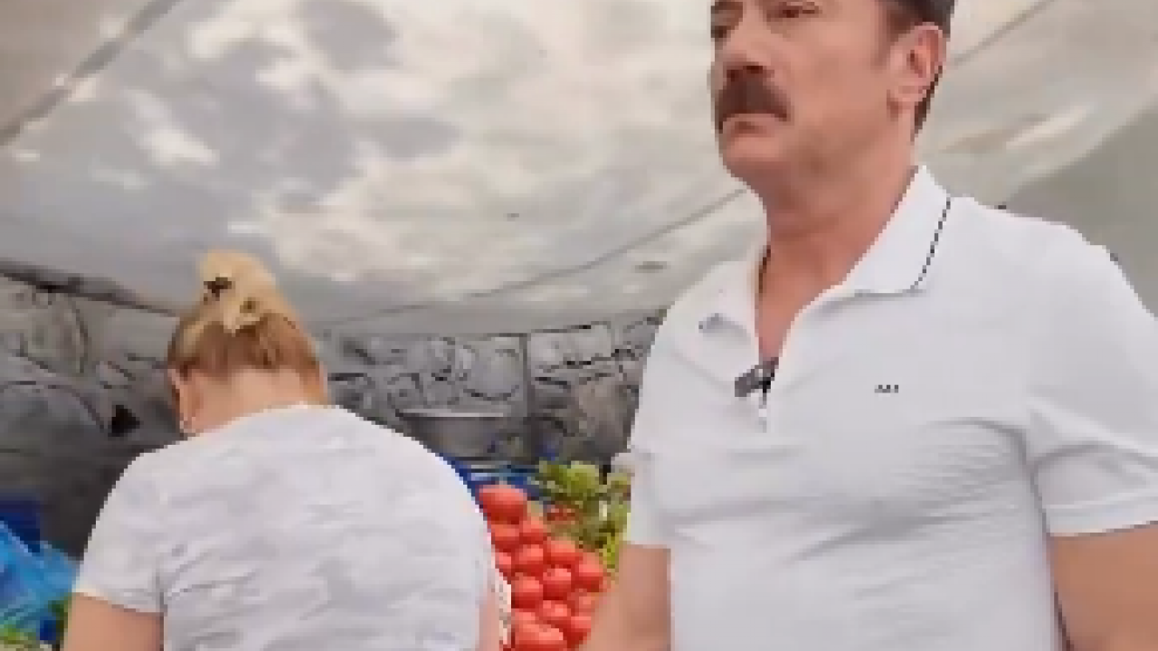 Foto - Pazarda domatesin fiyatını gören belediye başkanı çıldırdı: Ya mübarek sanki bilmiyoruz