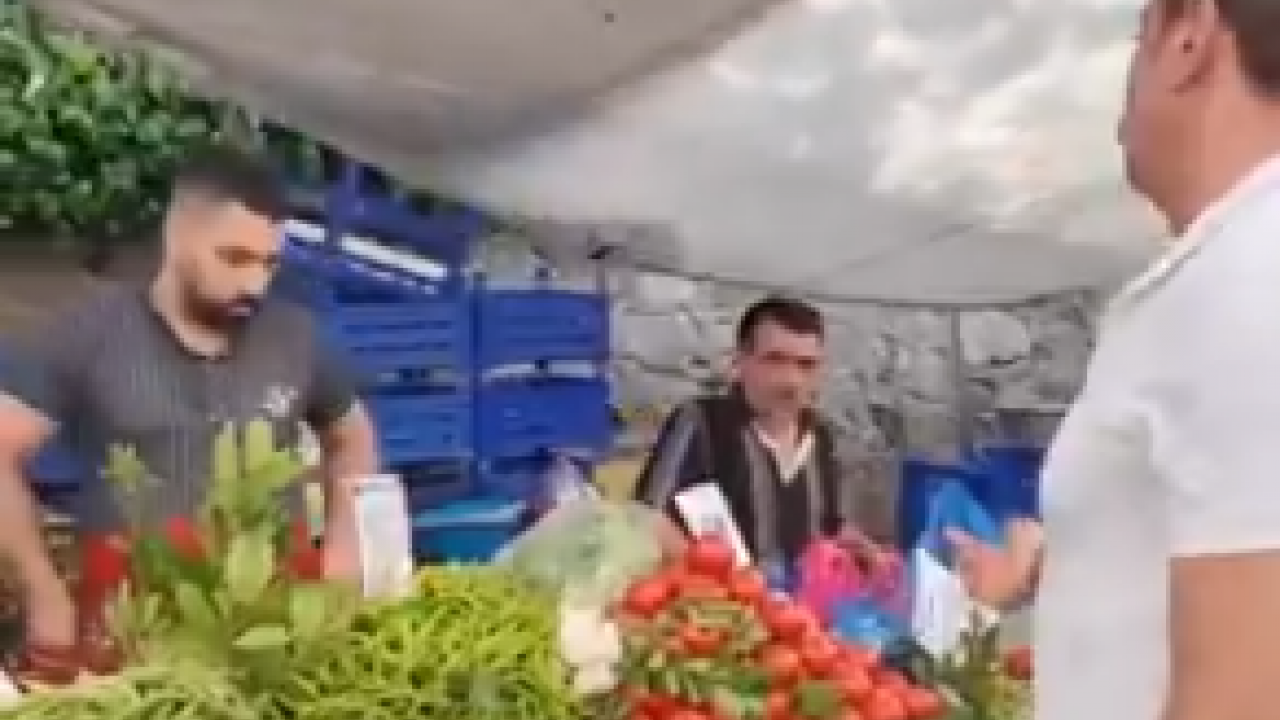 Foto - Pazarda domatesin fiyatını gören belediye başkanı çıldırdı: Ya mübarek sanki bilmiyoruz