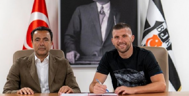 Foto - Peki ama neden? Beşiktaş Süper Lig’in eski yıldızını alıyor! Şenol Güneş onay verdi: Türkiye’de sezona damga vurmuştu…