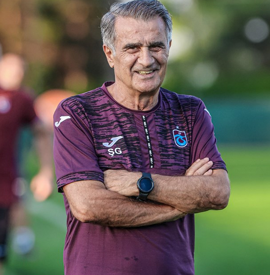 Foto - Peki bu kafayla nasıl olacak başarı! Şenol Güneş'e mesafeli tavır!