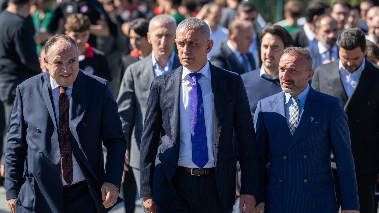 Foto - Peki şimdi ne olacak? TFF Başkanı İbrahim Hacıosmanoğlu 3 kişinin eline düştü