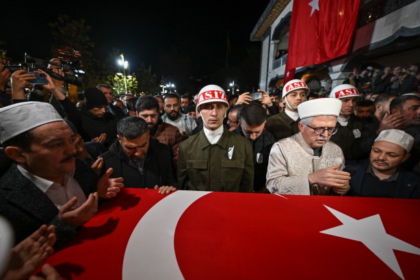 Foto - Pekin Paşa’dan dehşete düşüren uyarı: ABD, İsrail diyorduk ama İsmail Hakkı Pekin şok edici oyunu açıkladı