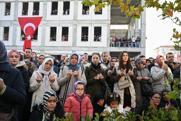 Foto - Pekin Paşa’dan dehşete düşüren uyarı: ABD, İsrail diyorduk ama İsmail Hakkı Pekin şok edici oyunu açıkladı